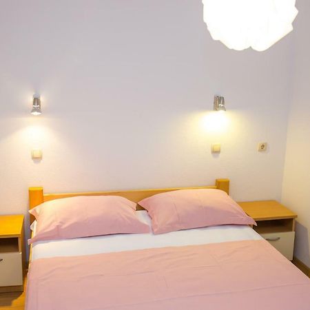 טרוגיר Apartments Rose מראה חיצוני תמונה