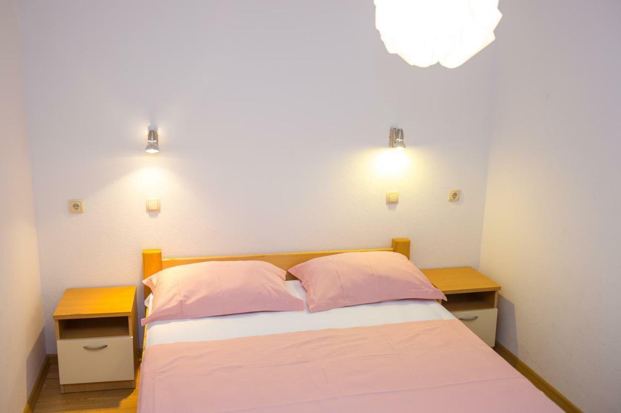 טרוגיר Apartments Rose מראה חיצוני תמונה