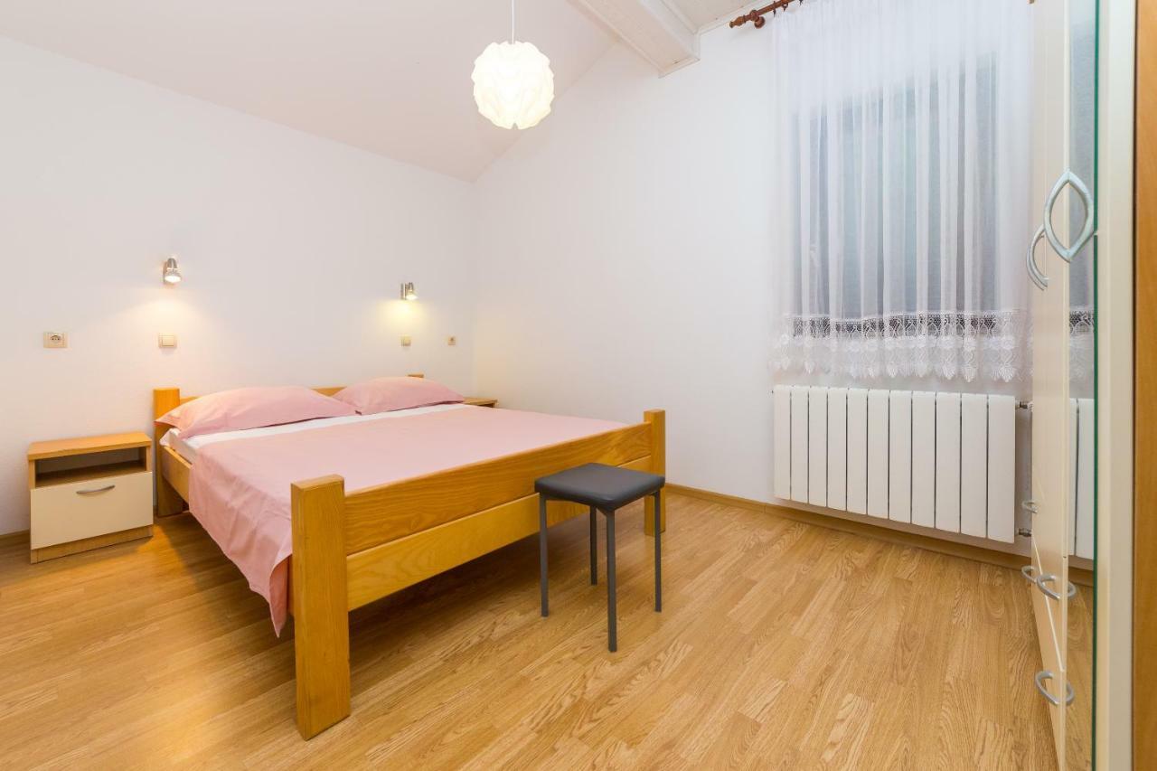 טרוגיר Apartments Rose מראה חיצוני תמונה